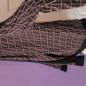 Italian large Fendi fall jumper gold and black